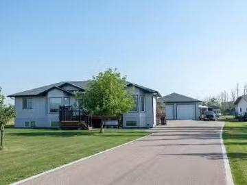 135 45326 Hwy 659, Rural Bonnyville M. D. AB, T9N 0H3 house.