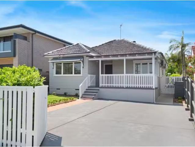 135 Alfred Street, NARRAWEENA House for rent Listed by Georgi.