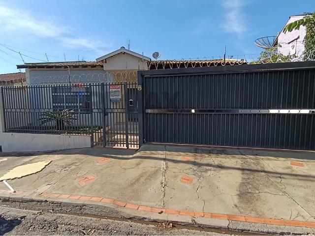 135 Área Útil Casa Alugar, 3 Dormitórios localizado em Jardim Ariano, Lins, São Paulo, 16400 400 | Brasil