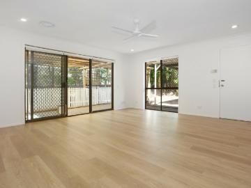 13/5 balfour crescent highland park qld duplexsemi detached for rent lj hooker