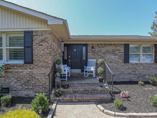 135 Brookfield Drive