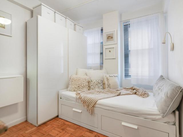 135 East 54th Street, New York, NY