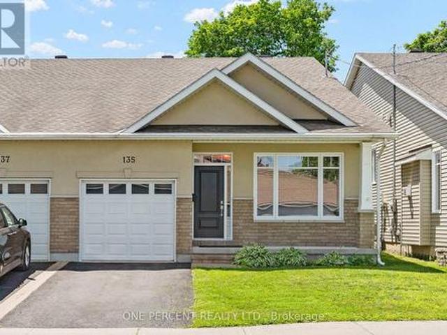 135 Elizabeth Street, Carleton Place, ON, K7C 2V9 house for sale | Listing ID X13780 | Royal LePage