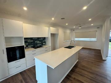 1/35 Ernest Street, Crestwood NSW 2620 Townhouse For Rent | Domain