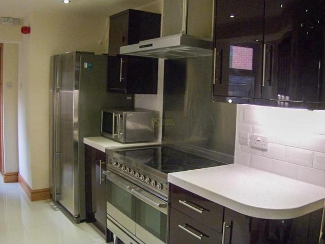 135 Hubert Road, Stirchley, B29 6ET, United Kingdom | 6 bed townhouse for rent #111211179 | Rentberry