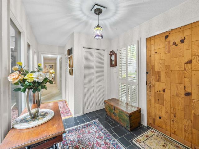 135 Ingleoak Lane