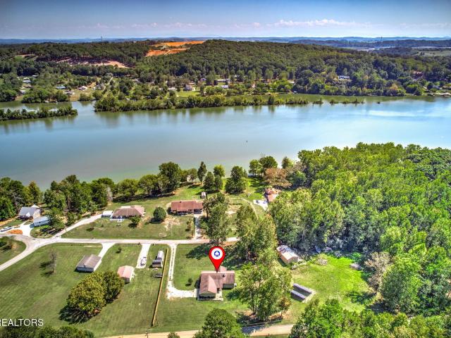 135 Lake Overlook