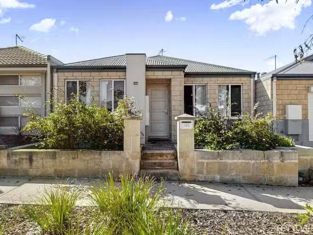 135 Lambeth Circle, Wellard, WA 6170
