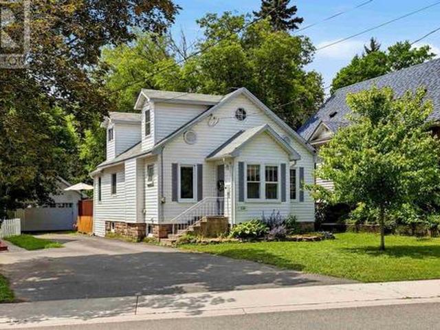 135 Leo Ave, Sault Ste. Marie, ON, P6A 3V8 house for sale | Listing ID SM261687 | Royal LePage