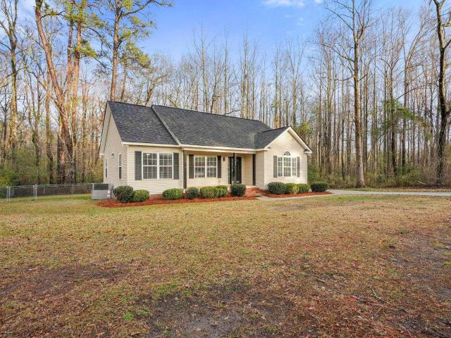 135 Litchfield Court