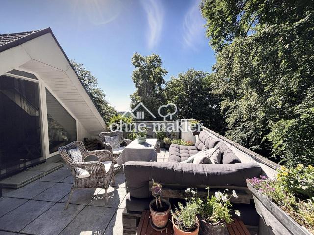 135 m² Altbauwohnung mit sonniger Dachterrasse in Aumühle