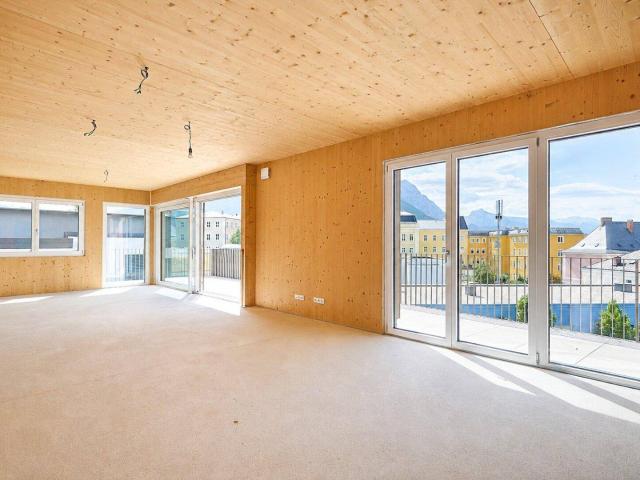 135 m² Provisionsfrei 2 Zimmer Dachgeschosswohnung Klimaanlage