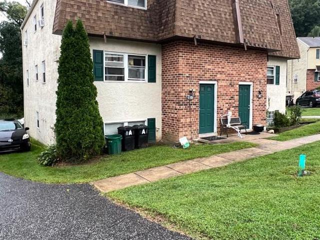 135 Meadowbrook Lane