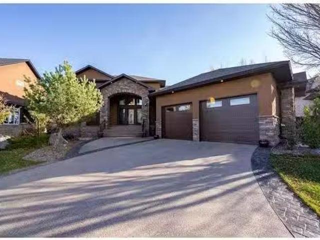 135 Stonecrest Point West, Lethbridge, AB, T1K 5P3 house for.