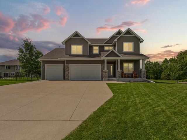 135 Stoneridge Lane NE