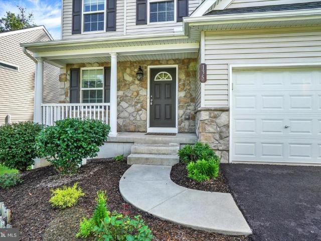 135 Sunbury Way