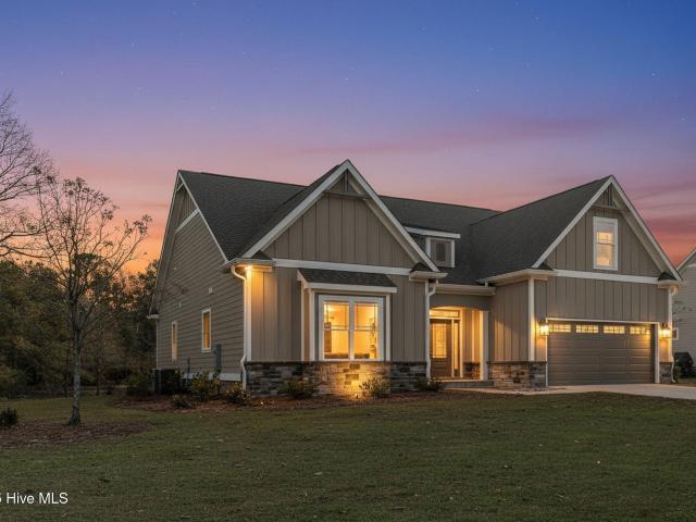 135 Sycamore Lakes Drive