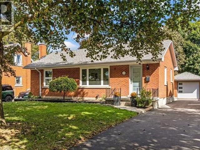 135 Patricia Avenue, Kitchener, ON, N2M 1J5 house for sale | Listing ID 40866 | Royal LePage