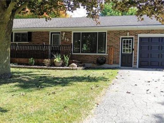 135 Queen Street S, Atwood, ON, N0G 1B0 house for sale | Listing ID 40867 | Royal LePage