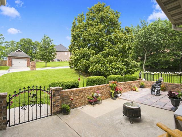 135 Roark Hills Drive