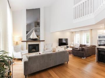 House for rent in T, Brossard - Garden