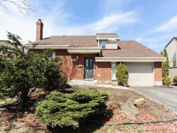 House for rent in T, Brossard - Garden