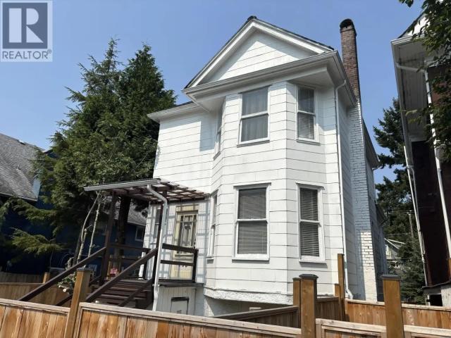 135 W 12TH AVENUE