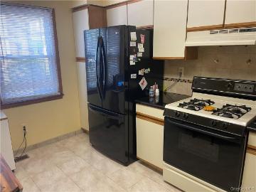 135 W Nyack Road 93