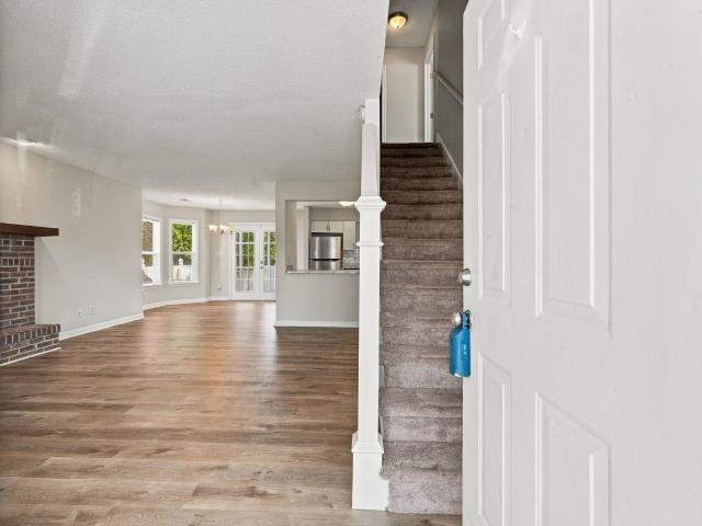135 Williamsburg Dr