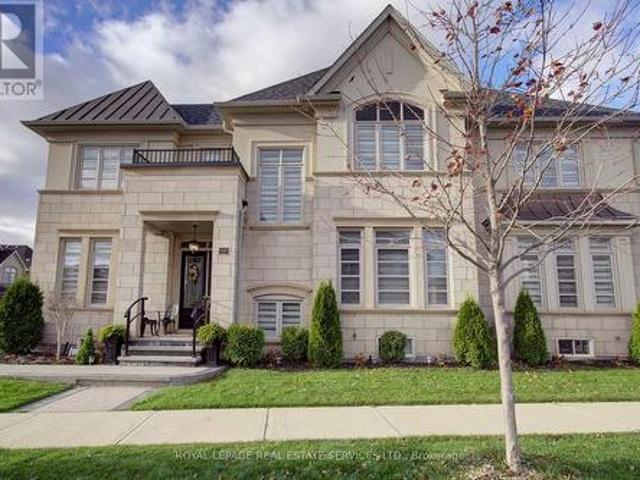 135 Zachary Crescent, Oakville, ON, L6H 0W1 house for sale | Listing ID W13803 | Royal LePage