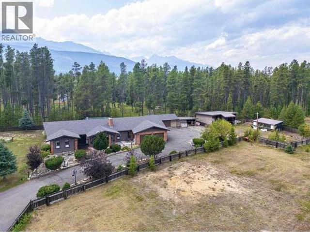 1365 S 5 Highway, Valemount, BC, V0E 2Z0 house for sale | Listing ID R3164 | Royal LePage