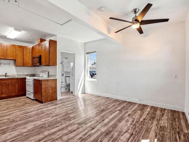 1365 Vine Street