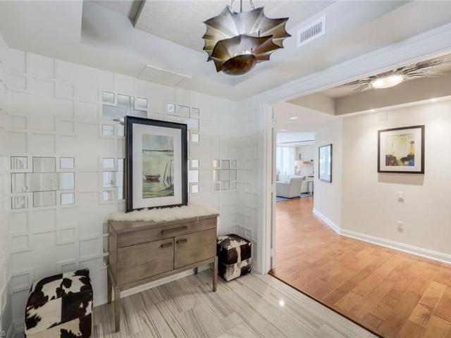 13675 Vanderbilt Drive #406 Naples, US, FL