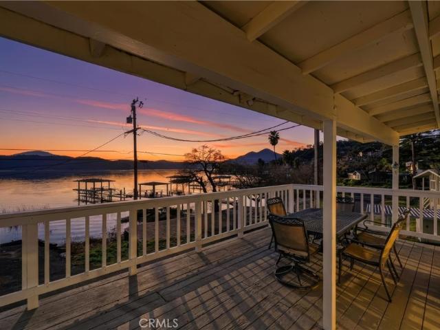 13680 Lower Lakeshore