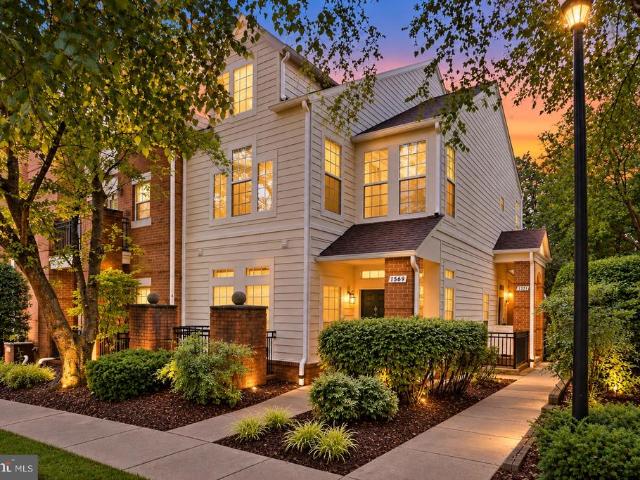 1369 Garden Wall Circle # 714