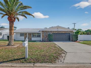 1369 th Pl N, Seminole, FL 33776 | MLS #TB8485