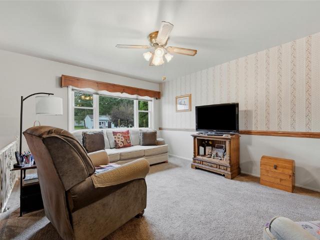 1369 Wakefield Dr