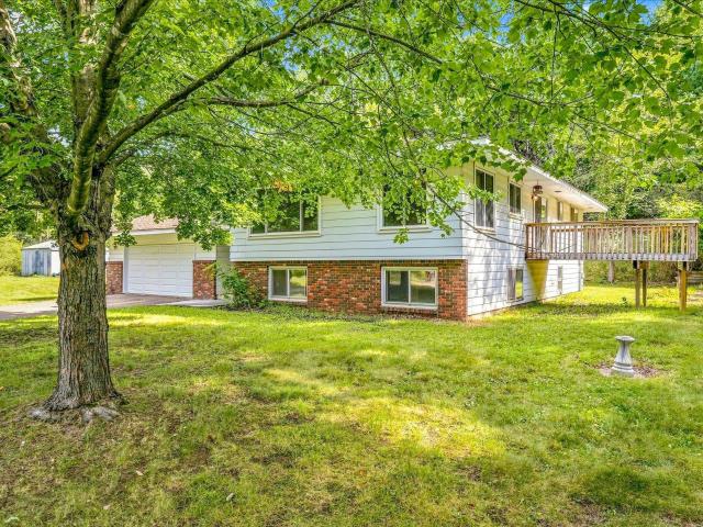 13600 Greenwood Trail N