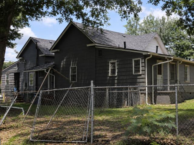 1360 Ellis Road