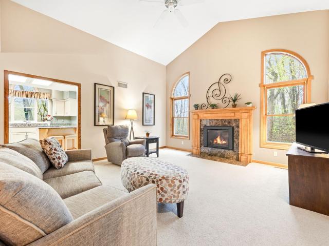 1360 Parkview Drive