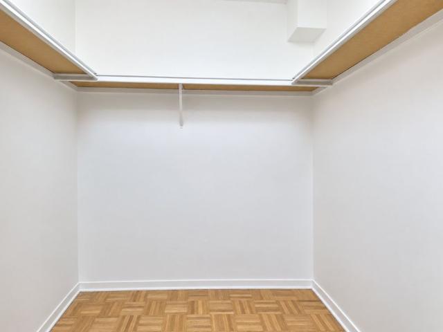 1360 Rue St Jacques, Montréal Ville Marie, QC H3C