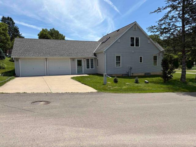 1360 W Seminary Street