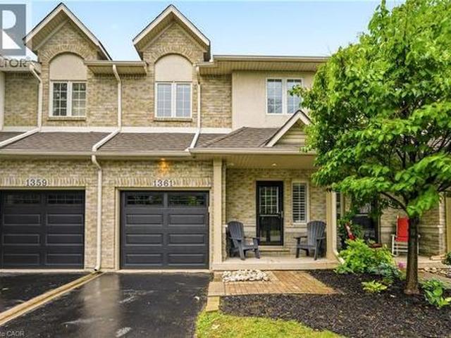 1361 Stephenson Drive, Burlington, ON, L7S 2M4 townhouse for sale | Listing ID 40855 | Royal LePage