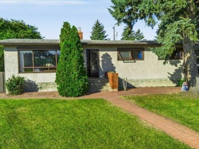 13620 A Street Nw, Edmonton, AB, T5L 1S4 house for sale | Listing ID E4505 | Royal LePage