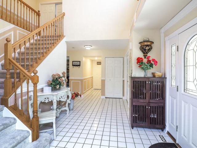 1362 Nightingale Lane