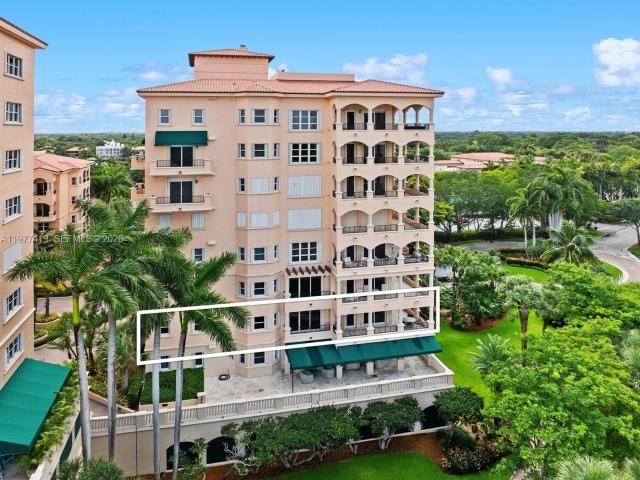 13633 Deering Bay Dr Unit 225, Coral Gables, US, FL