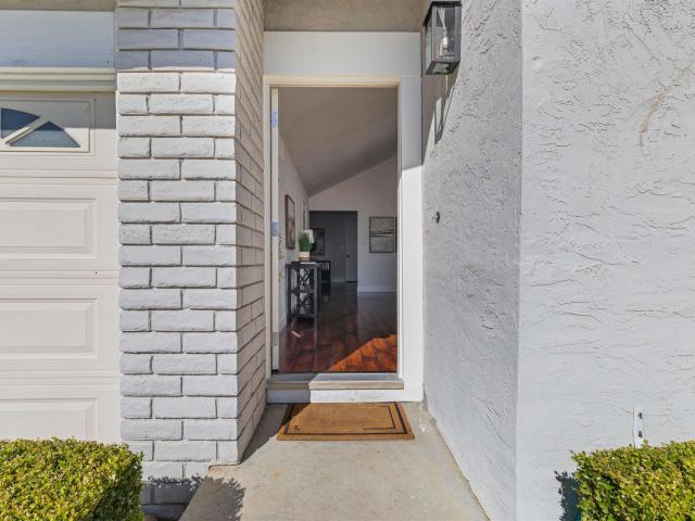1363 Swallowtail Rd