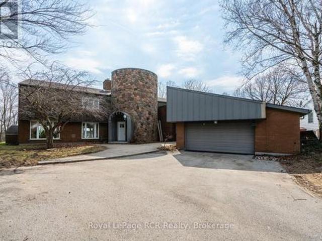 136 4Th Avenue, Hanover, ON, N4N 2B3 house for sale | Listing ID X12981 | Royal LePage