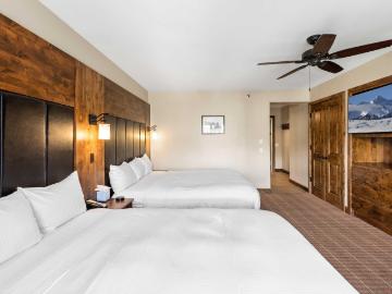 136 Country Club Dr, Unit 529, Mountain Village, CO 81435 | MLS #819906