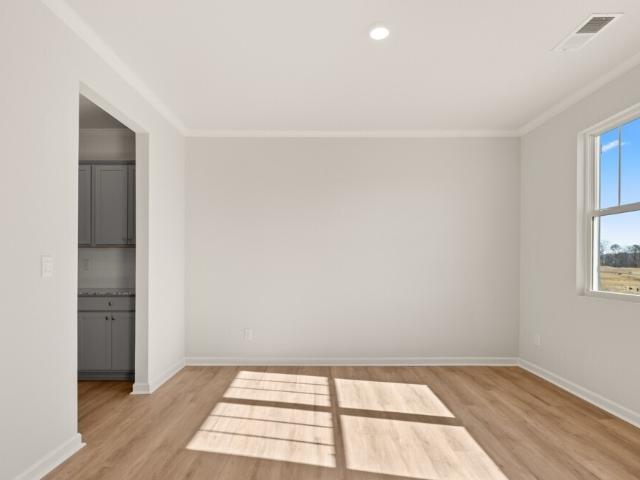 136 Crooked Lake Park